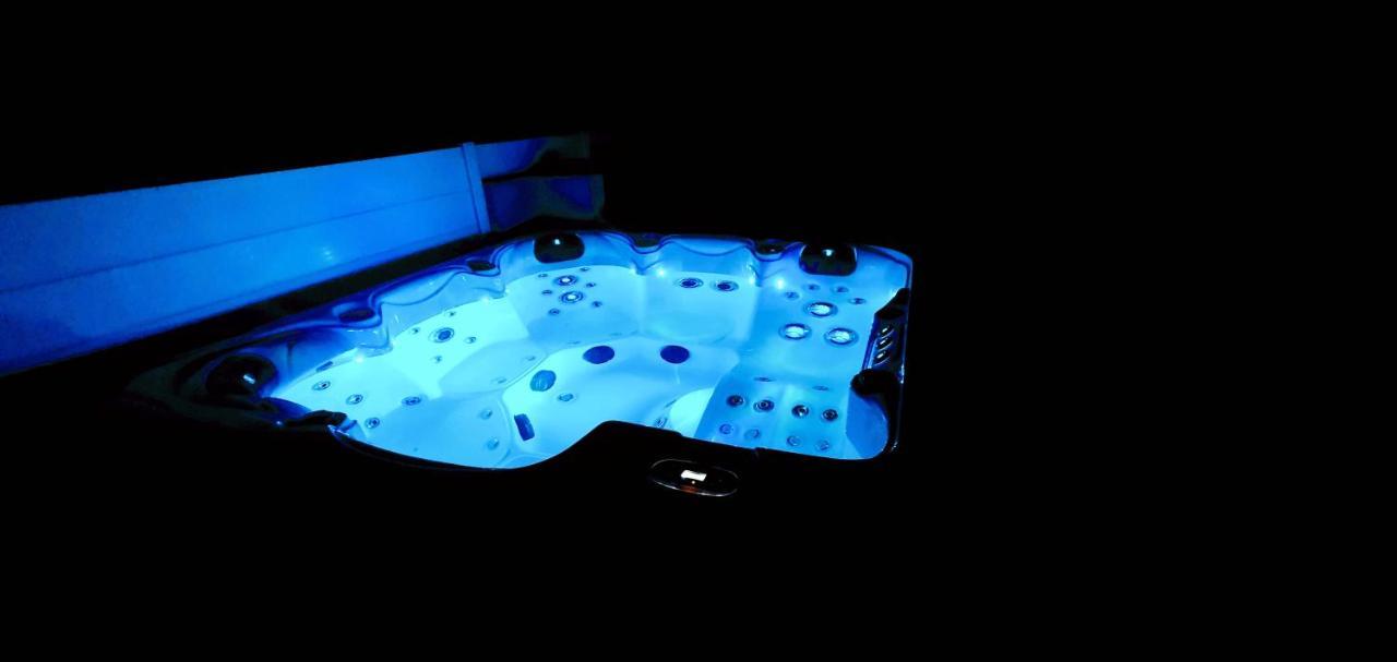 Villa H2O - Jacuzzi & Piscine Chauffee Le Barcarès Exteriér fotografie